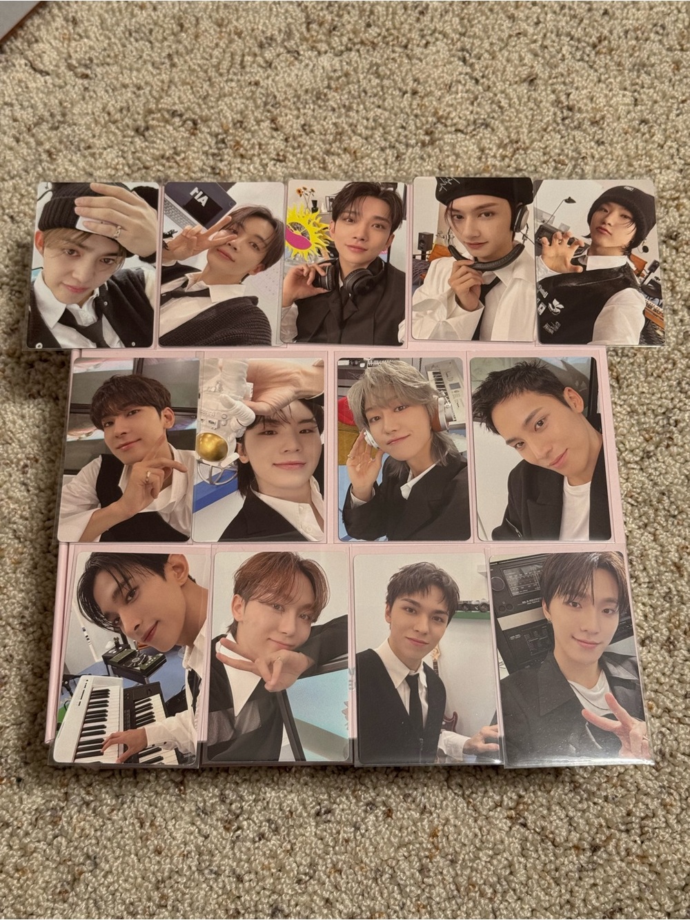 SEVENTEEN 17 is Right Here Photocard Set OT13